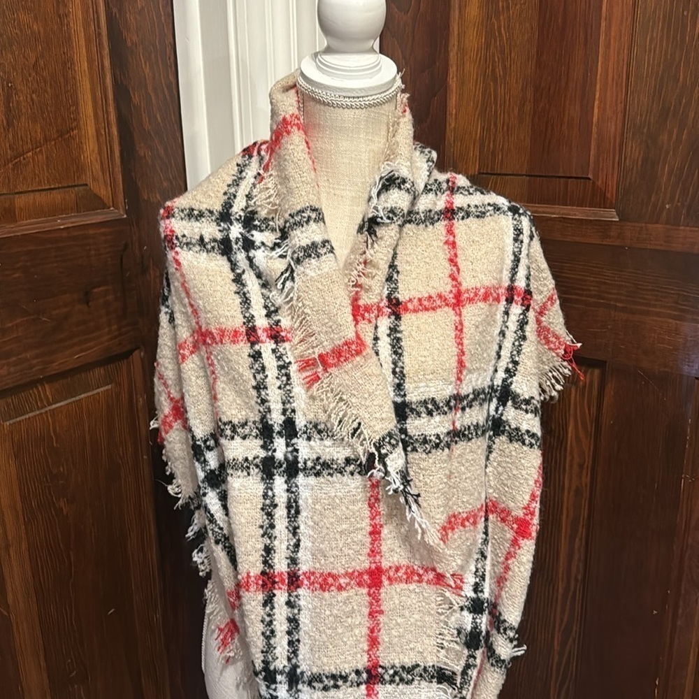 Lucky Leaf Infinity Scarf